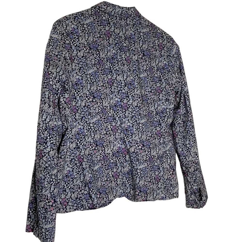 Talbots floral blazer with long sleeves. Two button closure. Size 14 - Picture 5 of 7